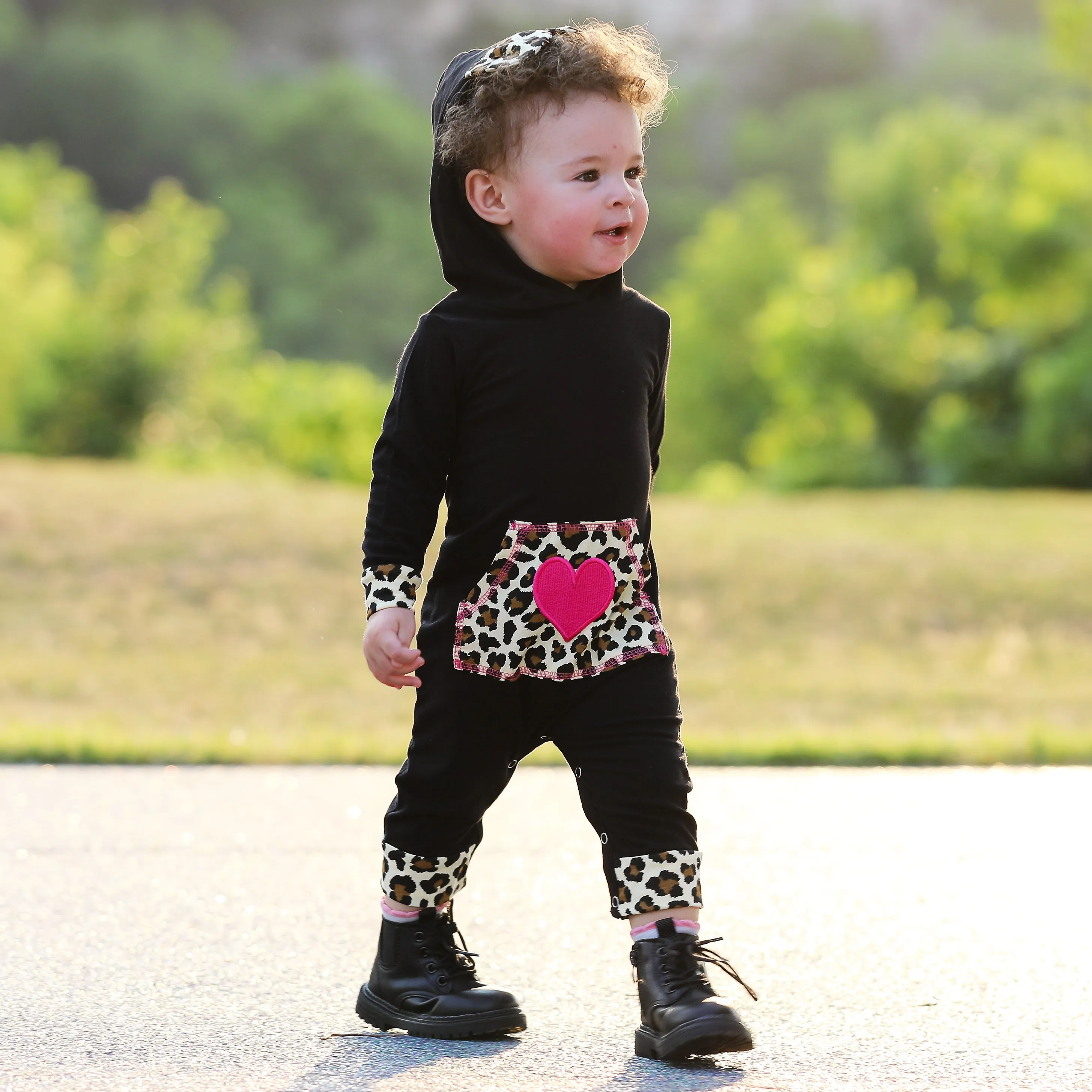AnnLoren Girls Long Sleeve Leopard Heart Baby Toddler Romper Hoodie